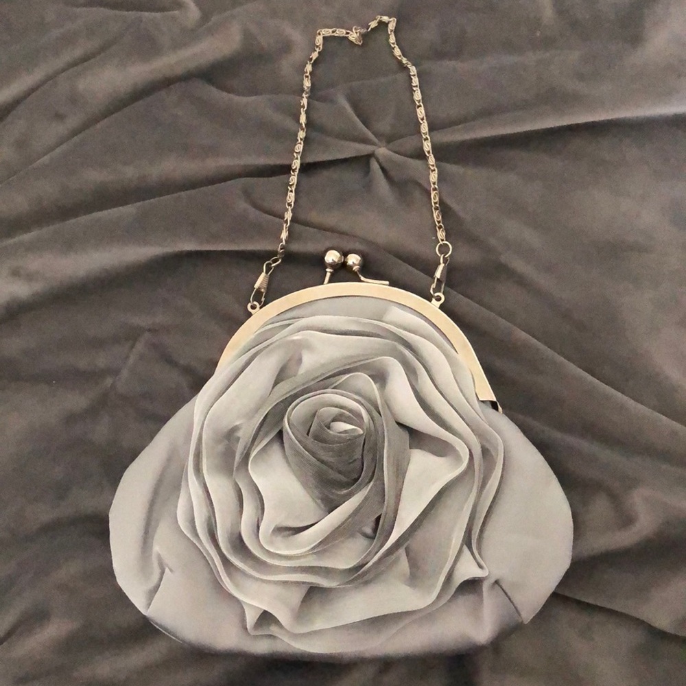 Small silver rose clutch